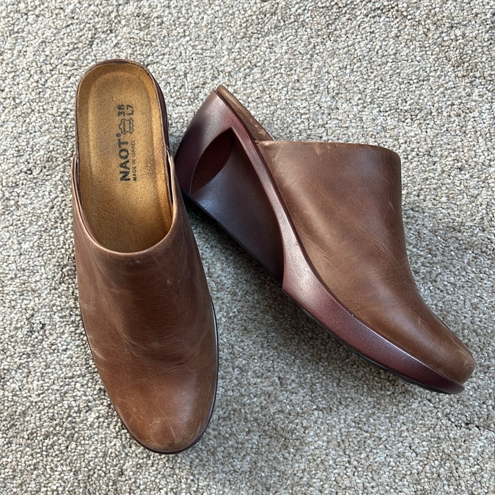 Naot Brown Leather Mules